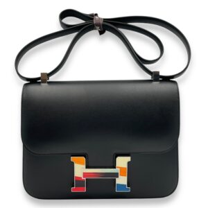 Constance 1 24 Black in Tadelakt, Palladium hardware