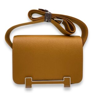 Geta Caramel in Chevre Mysore, Palladium hardware