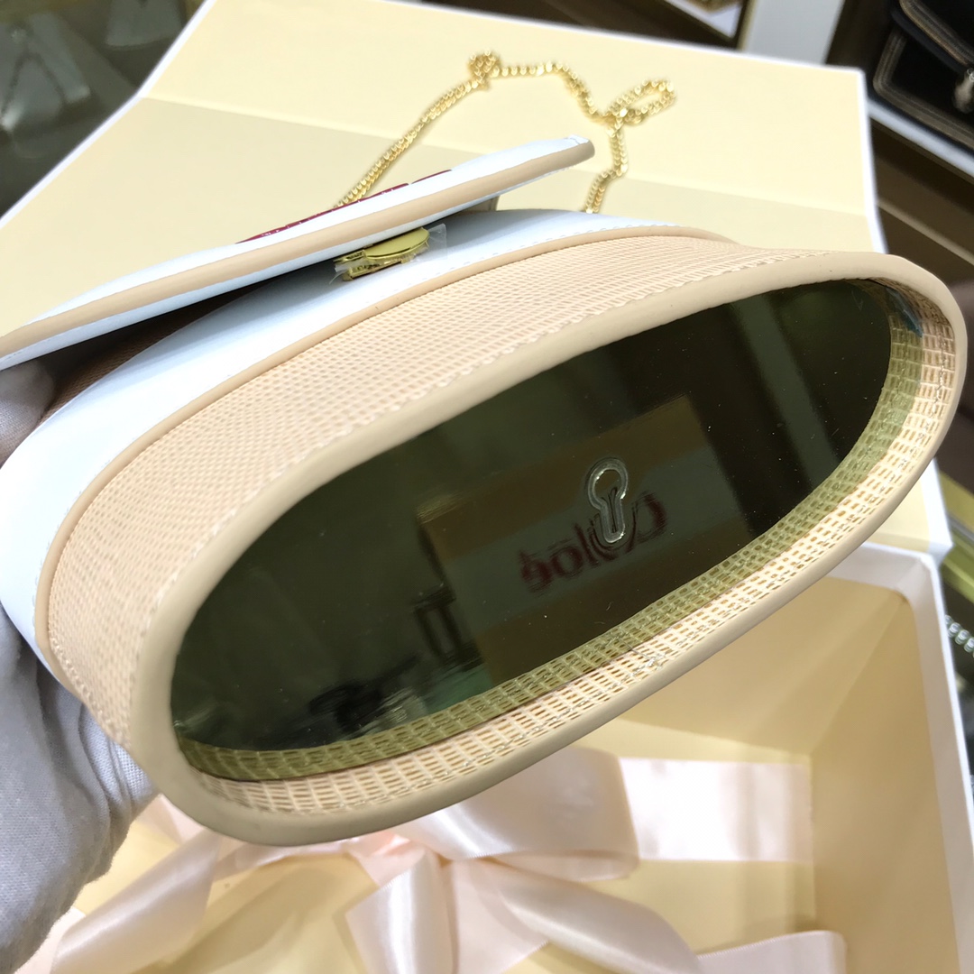 Chloé Small Aby Lock Bag - ReplicaBags.is - Image 7