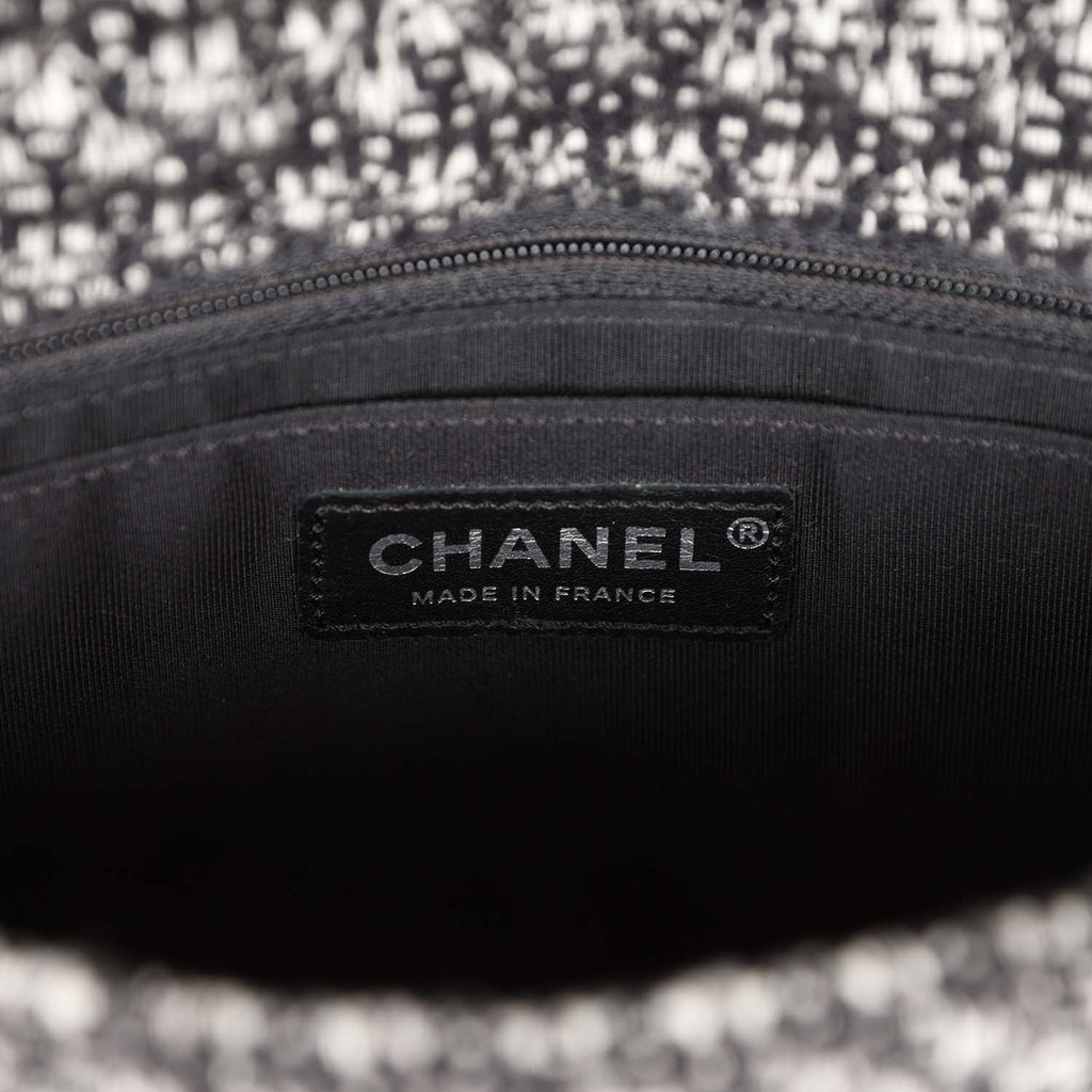 Pre-owned Chanel Medium Single Flap Black and White Tweed With Crystals Silver Hardware - Image 10