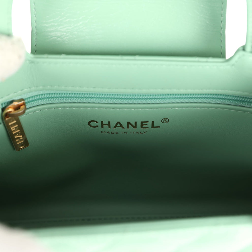 Chanel Small Kelly Shopper Light Green Shiny Aged Calfskin Brushed Gold Hardware - Image 11
