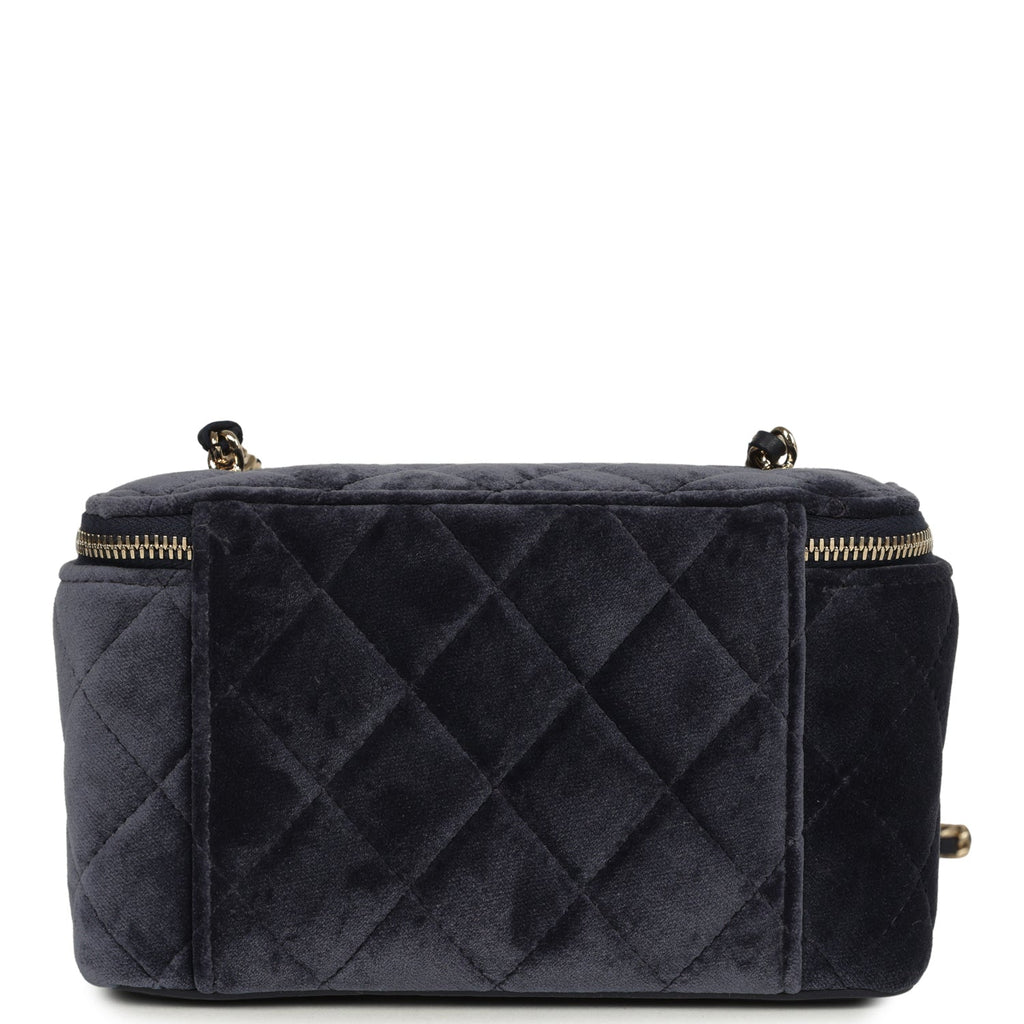 Chanel Small Crystal Pearl Crush Vanity Case Gris Fonce Velvet Light Gold Hardware - Image 5