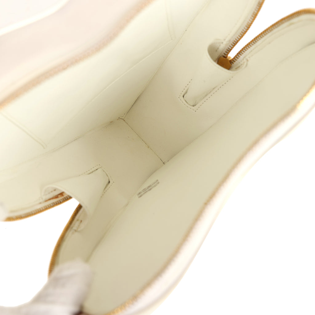 Vintage Chanel Heart Vanity Bag White and Black Patent Antique Gold Hardware - Image 8