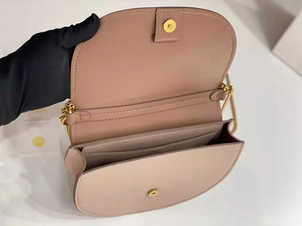 Chloé Marcie Chain Flap Bag in Woodrose - Repbags.ru - Image 9