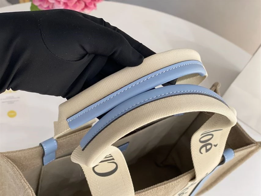 Chloé Medium Woody Tote Bag - MB009 - Image 6