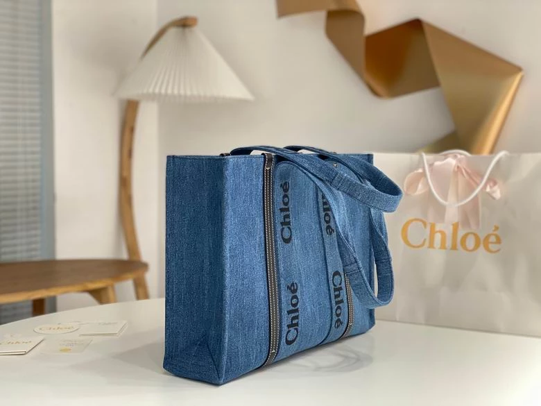 Chloé Medium Woody Tote Bag - MB011 - Image 4