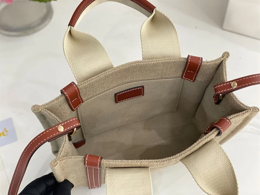 Chloé Small Woody Tote Bag Linen canvas Calfskin With Chloé Logo - MB021 - Image 6