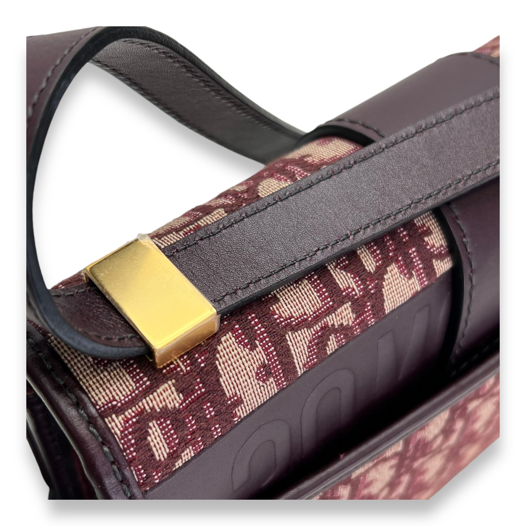 30 Montaigne Medium Red Crossbody Bag in Jacquard, Gold hardware - Image 11