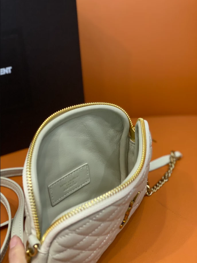 Gaby Zipped Pouch in Quilted Lambskin - Image 11