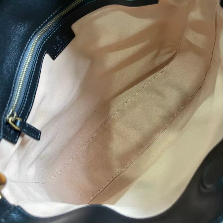 Gucci Diana Medium Shoulder Bag - Image 8