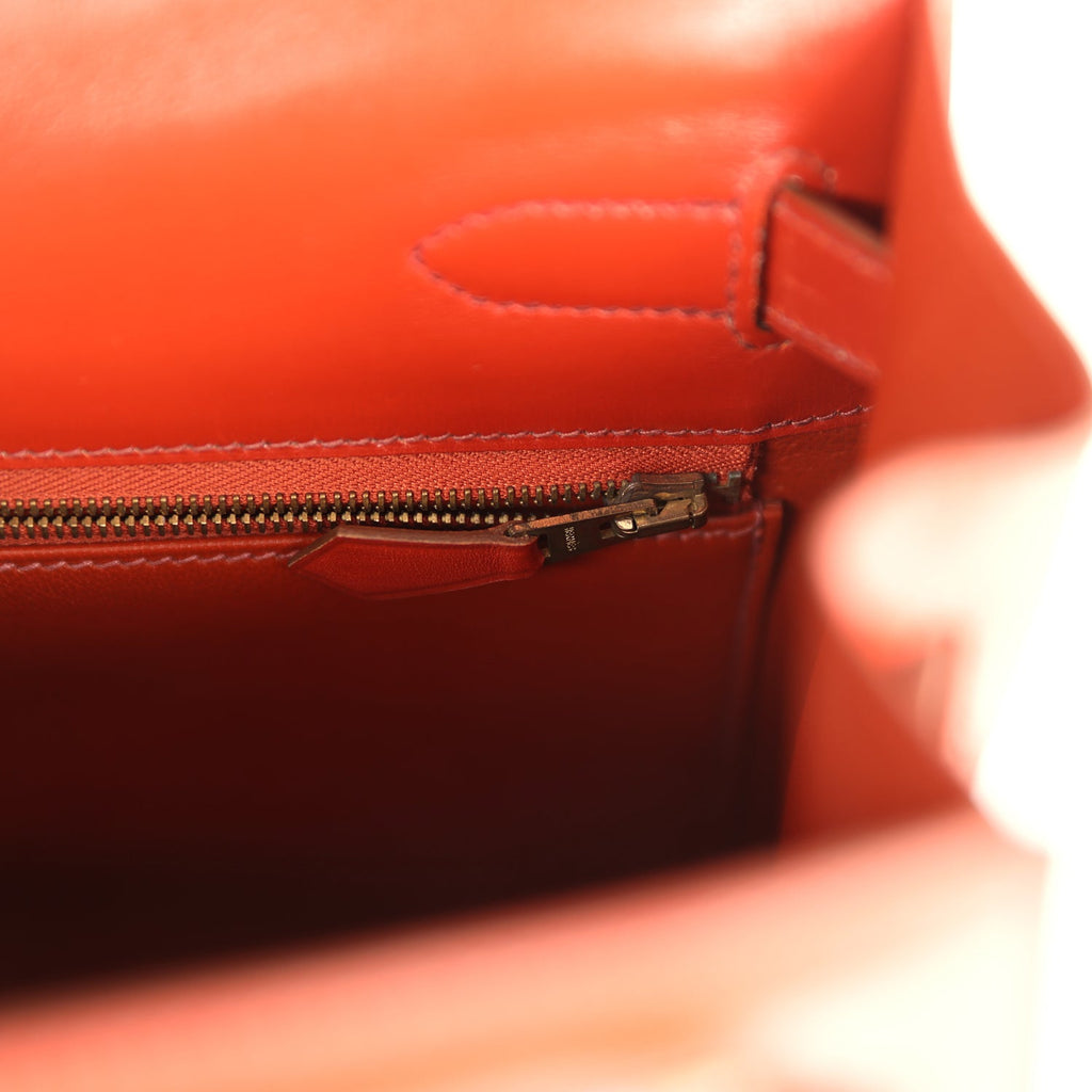 Vintage Hermes "Kimono" Kelly Sellier 32 Brique Box and Embroidered Silk Gold Hardware - Image 10