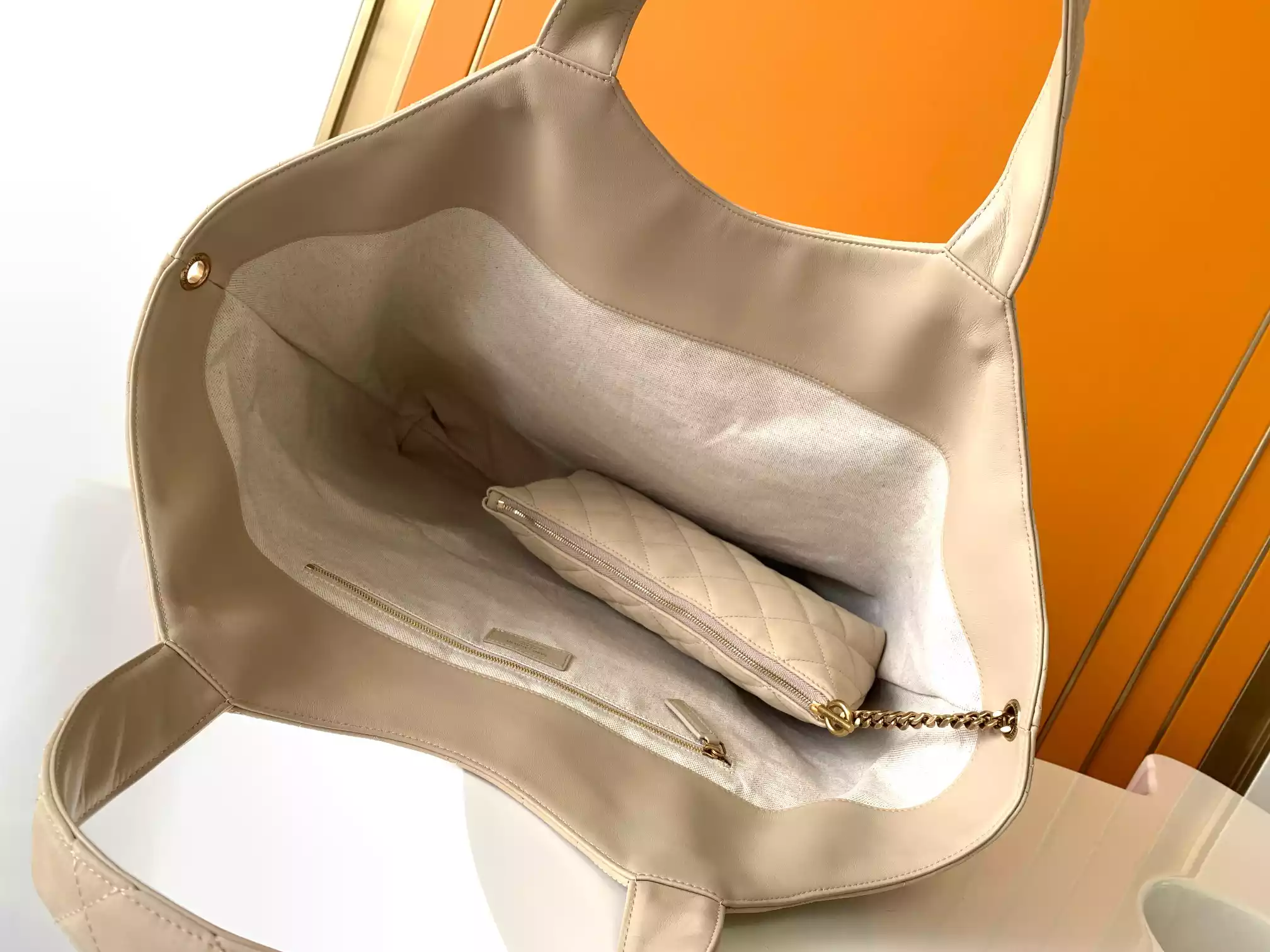 Icare Maxi Shopping Bag in Quilted Nubuck Suede - Image 6