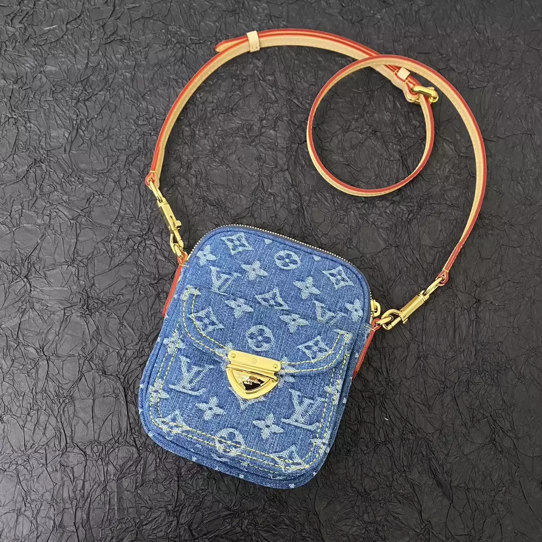 LV Fairfax Pochette Monogram Denim - ReplicaBags.is - Image 3