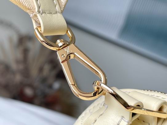 Louis Vuitton Alma BB Banana Yellow - Image 7