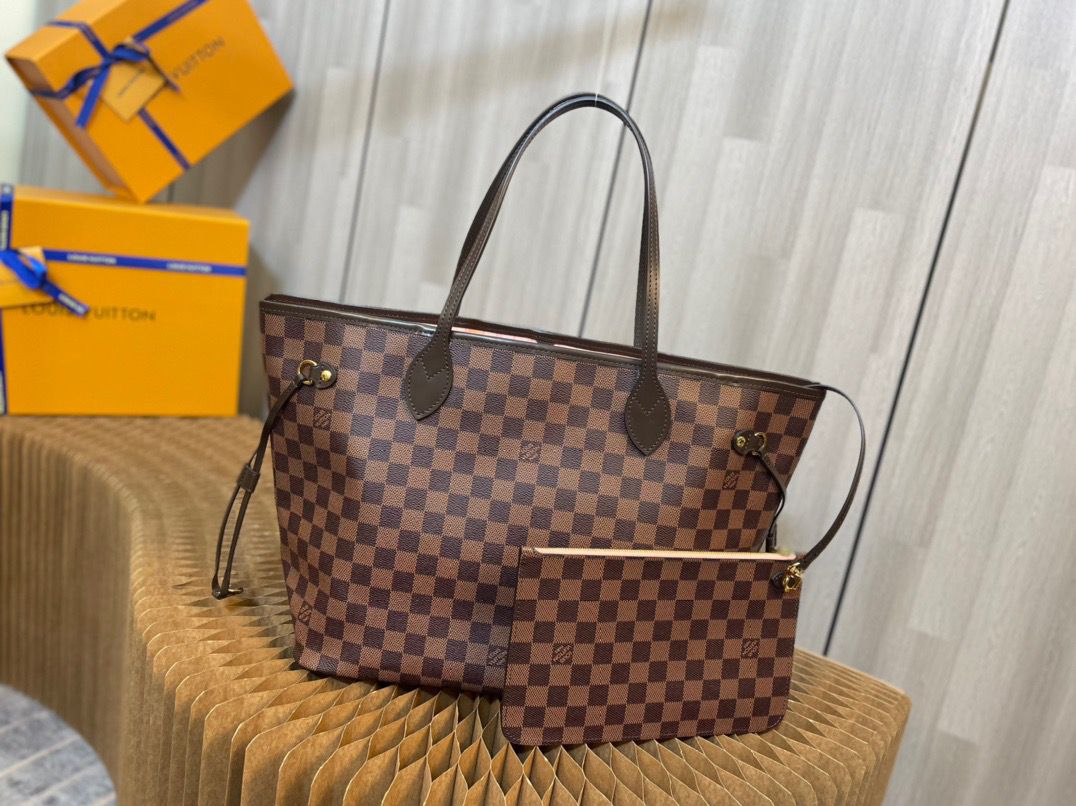 Louis Vuitton Neverfull MM Tote Bag