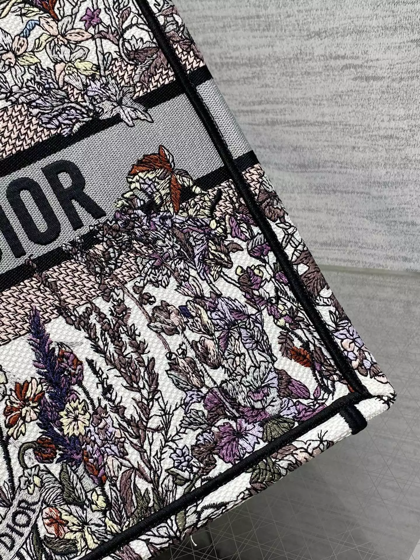 Dior Book Tote Ecru Multicolor Dior 4 Saisons - Repbags.ru - Image 5