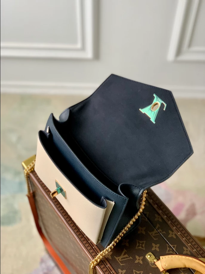 MyLockMe Chain Bag - LB307 - Image 6