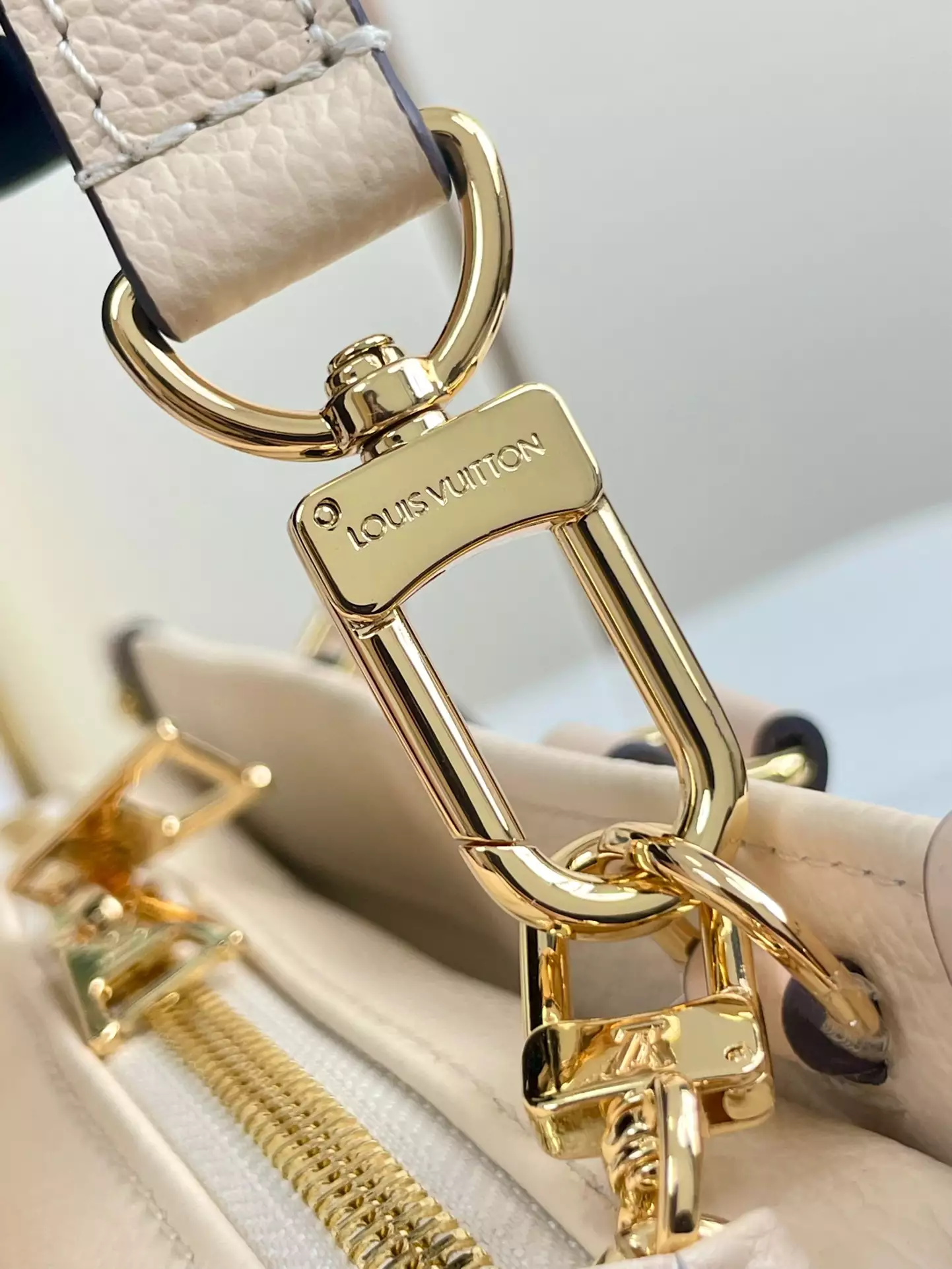 OnTheGo East West Monogram Empreinte Creme Leather - Repbags.ru - Image 8