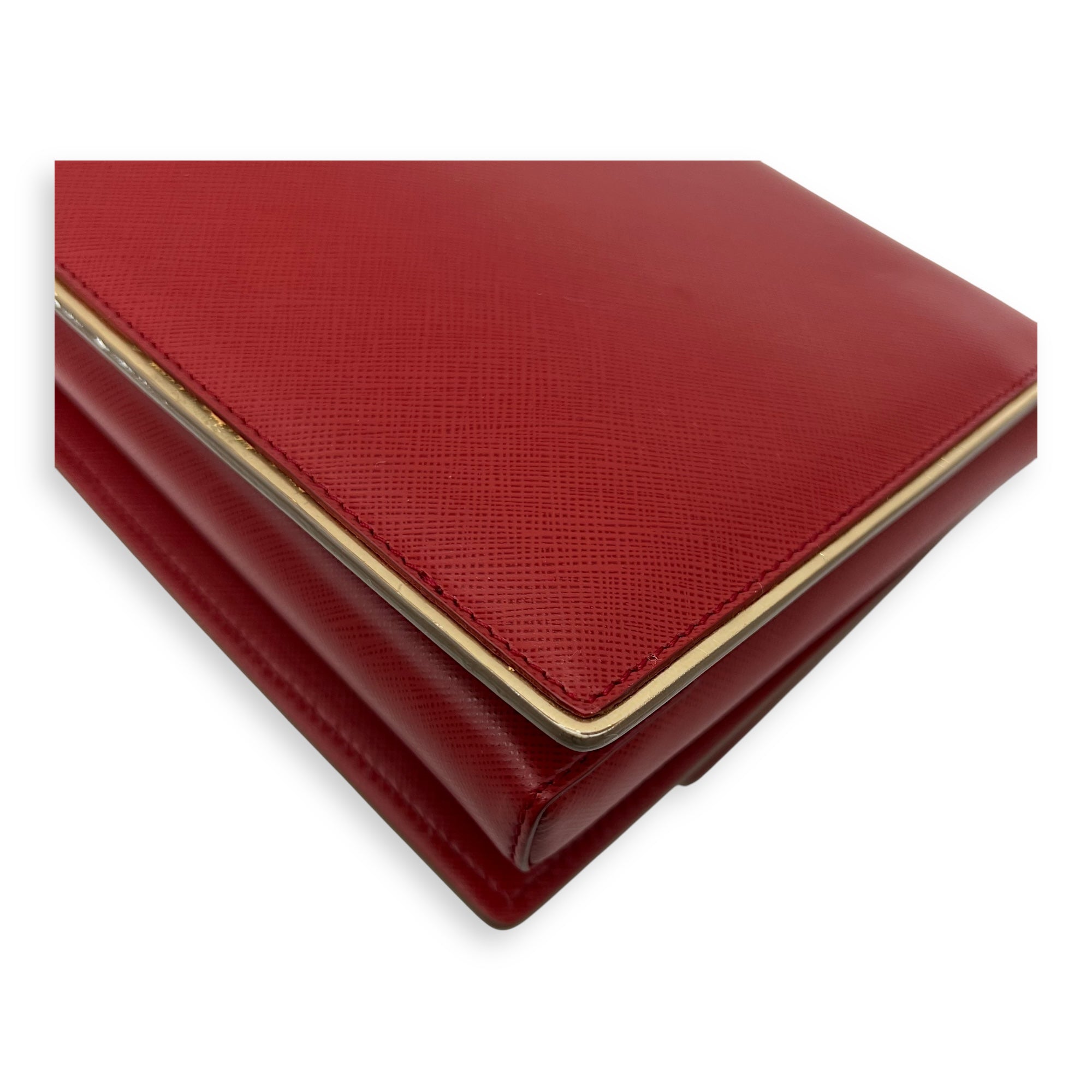 Vara Bow Red Shoulder Bag in Calfskin, Gold hardware - Image 15