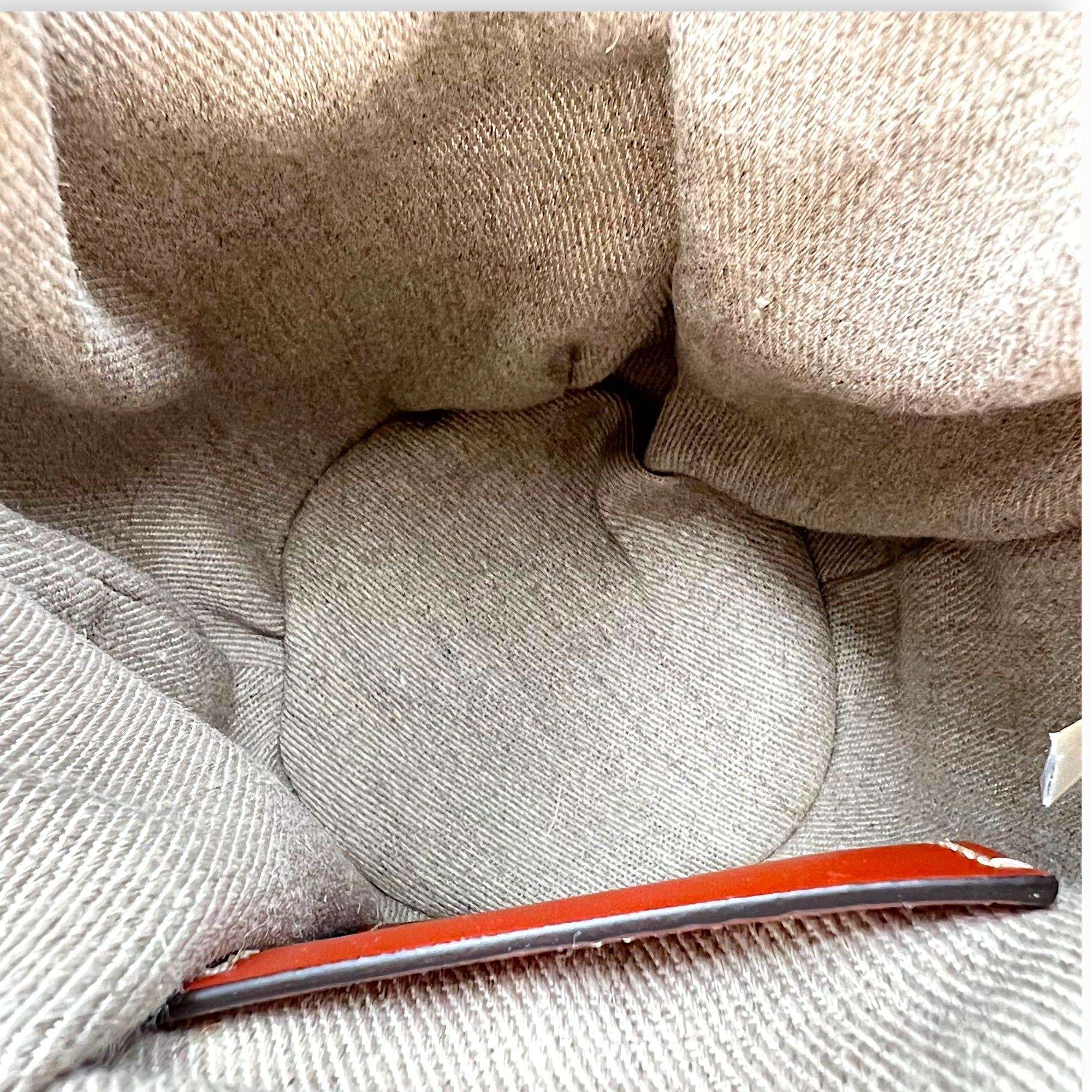 Woody Beige Bucket Bag in Raffia, Gold hardware - Image 7