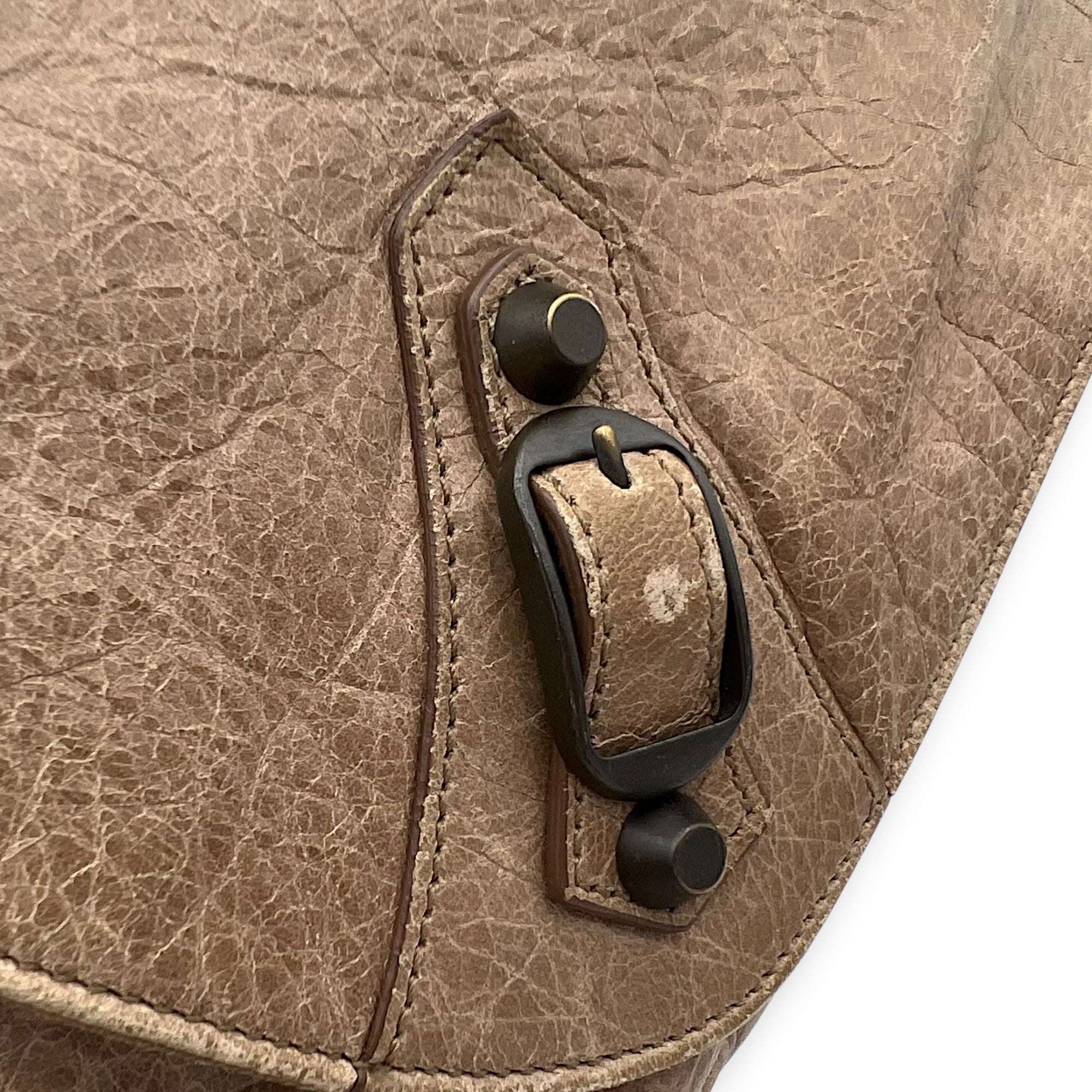 Folk Brown Crossbody Bag in Distressed Leather, Gunmetal hardware - Image 8