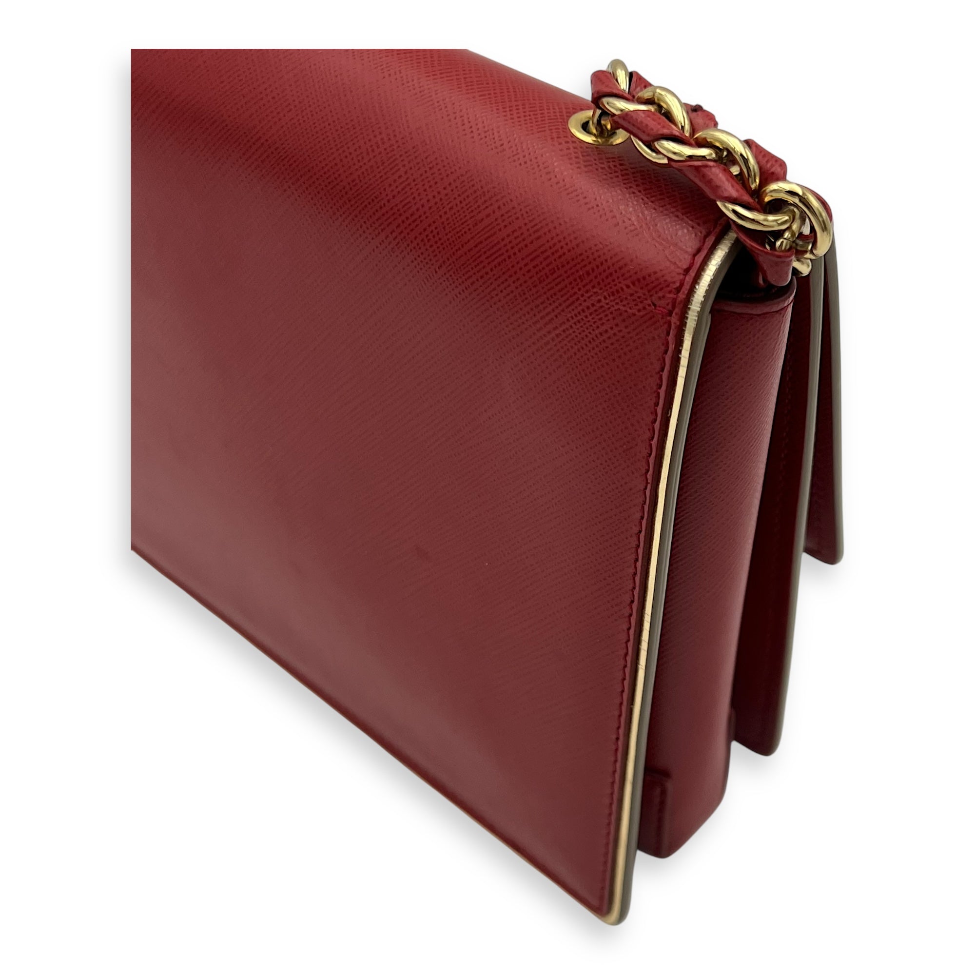 Vara Bow Red Shoulder Bag in Calfskin, Gold hardware - Image 11