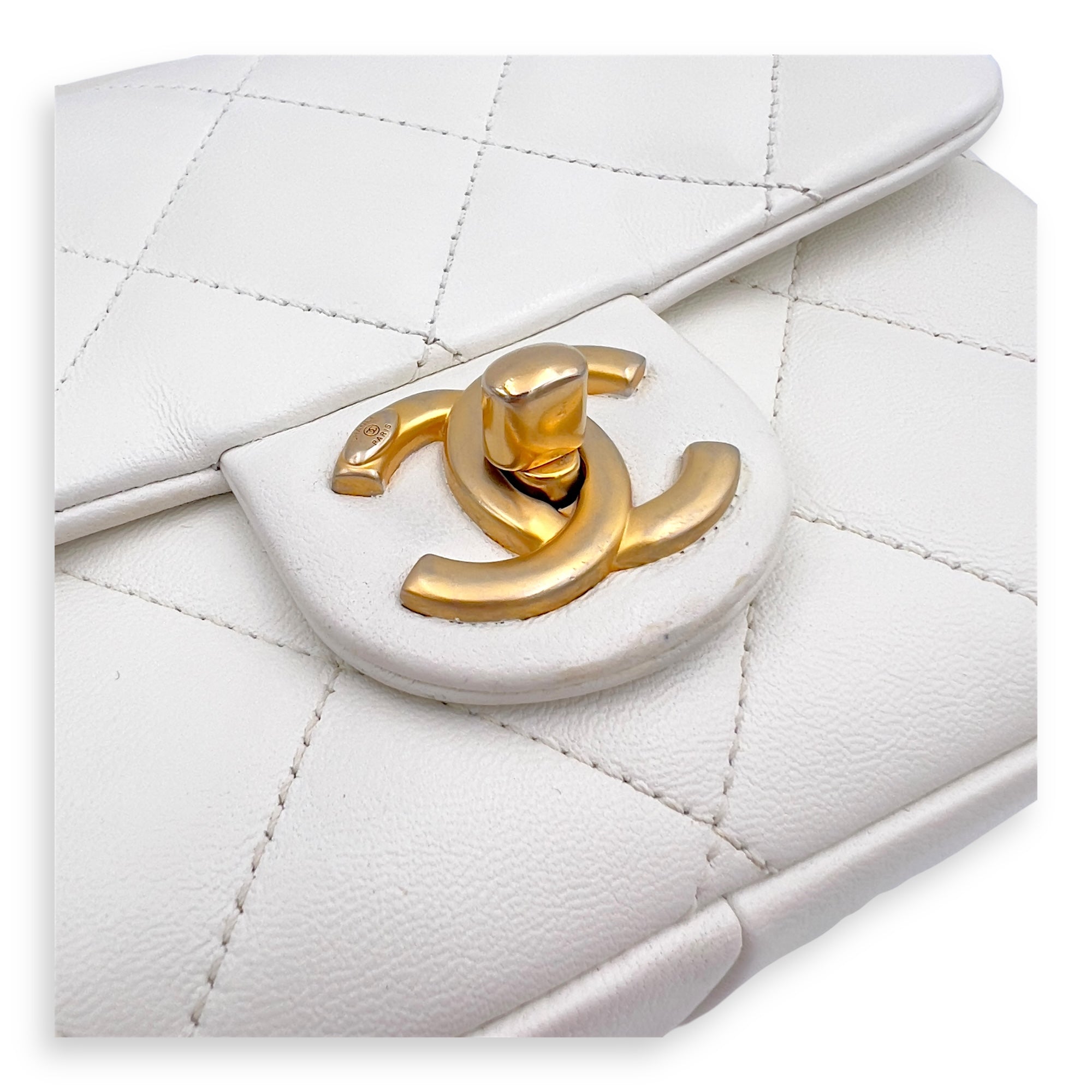 20C In The Loop CC Flap White Top Handle Bag in Lambskin, Gold hardware - Image 19