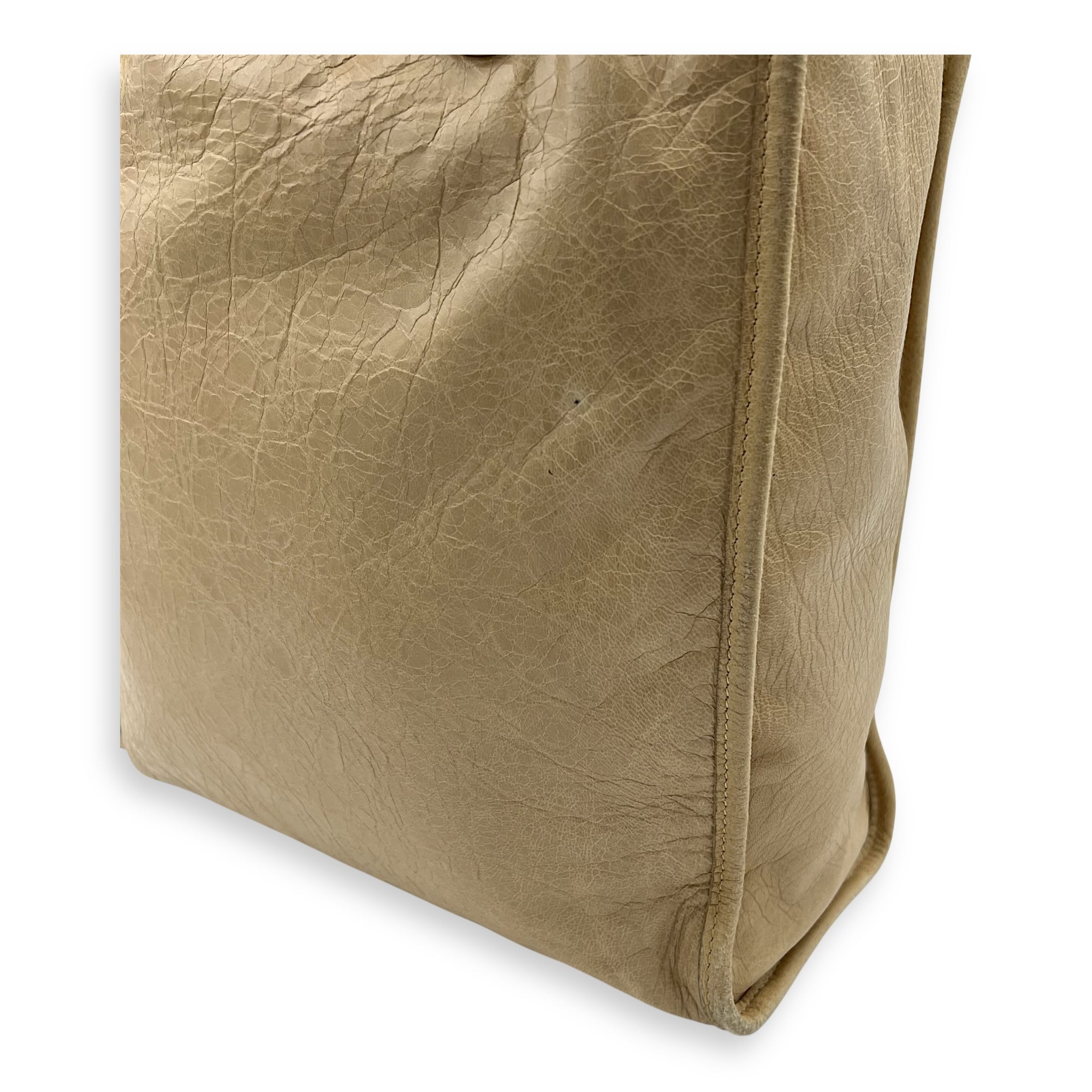 City Shopper Beige Tote Bag in Distressed Leather, Gunmetal hardware - Image 13