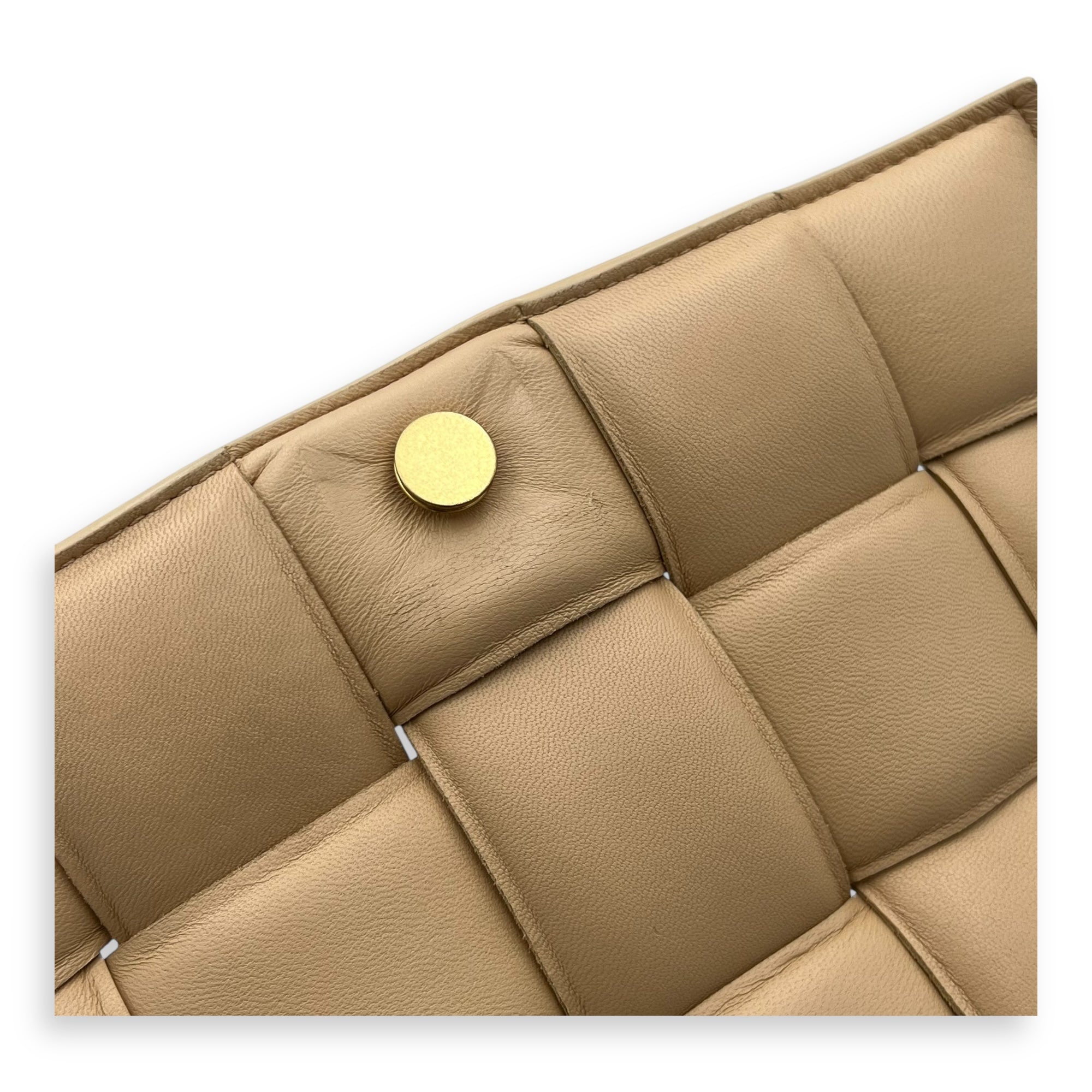Cassette Shoulder Bag Beige in Lambskin, Gold hardware - Image 11