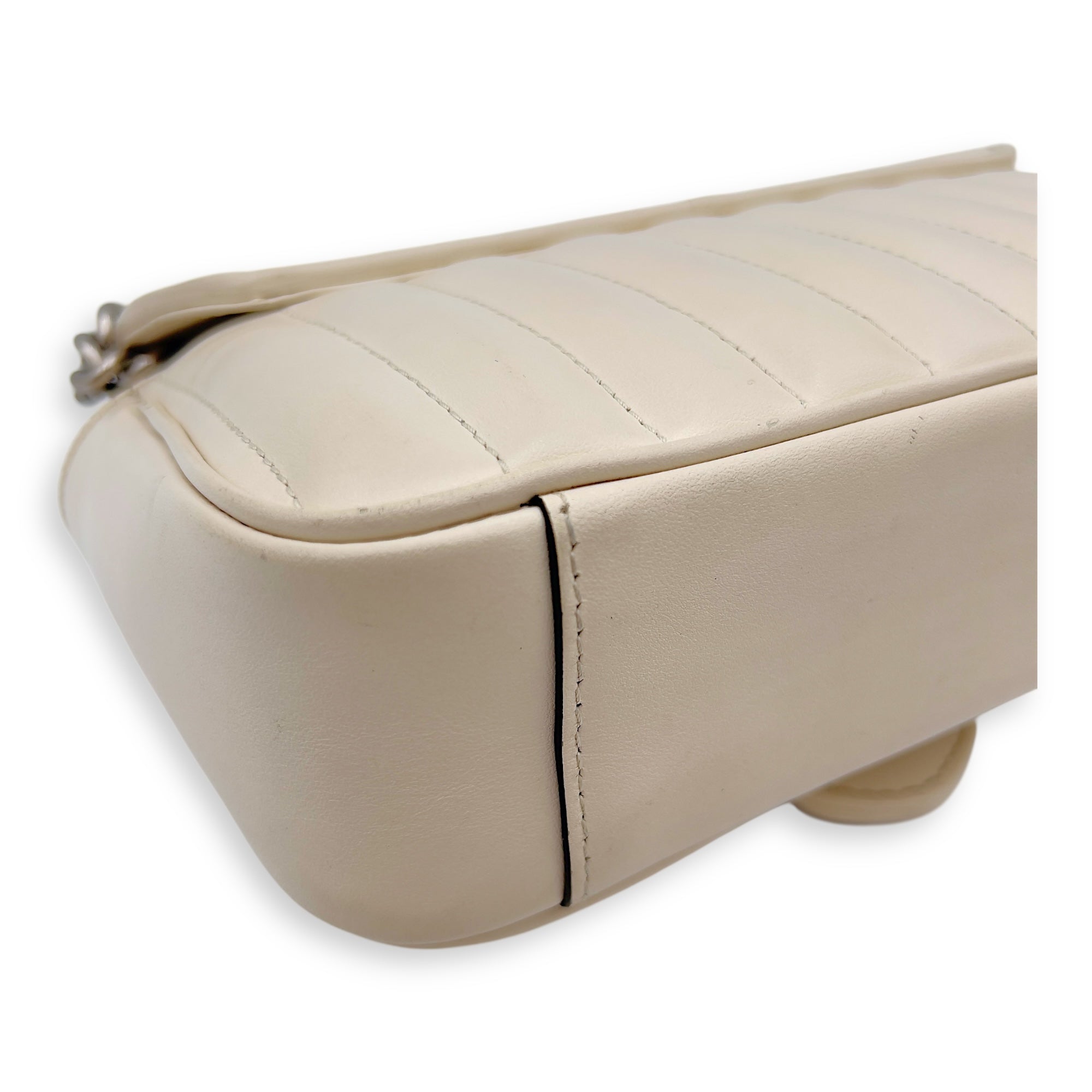 GG Marmont Mini White Shoulder Bag in Calfskin, Silver hardware - Image 15