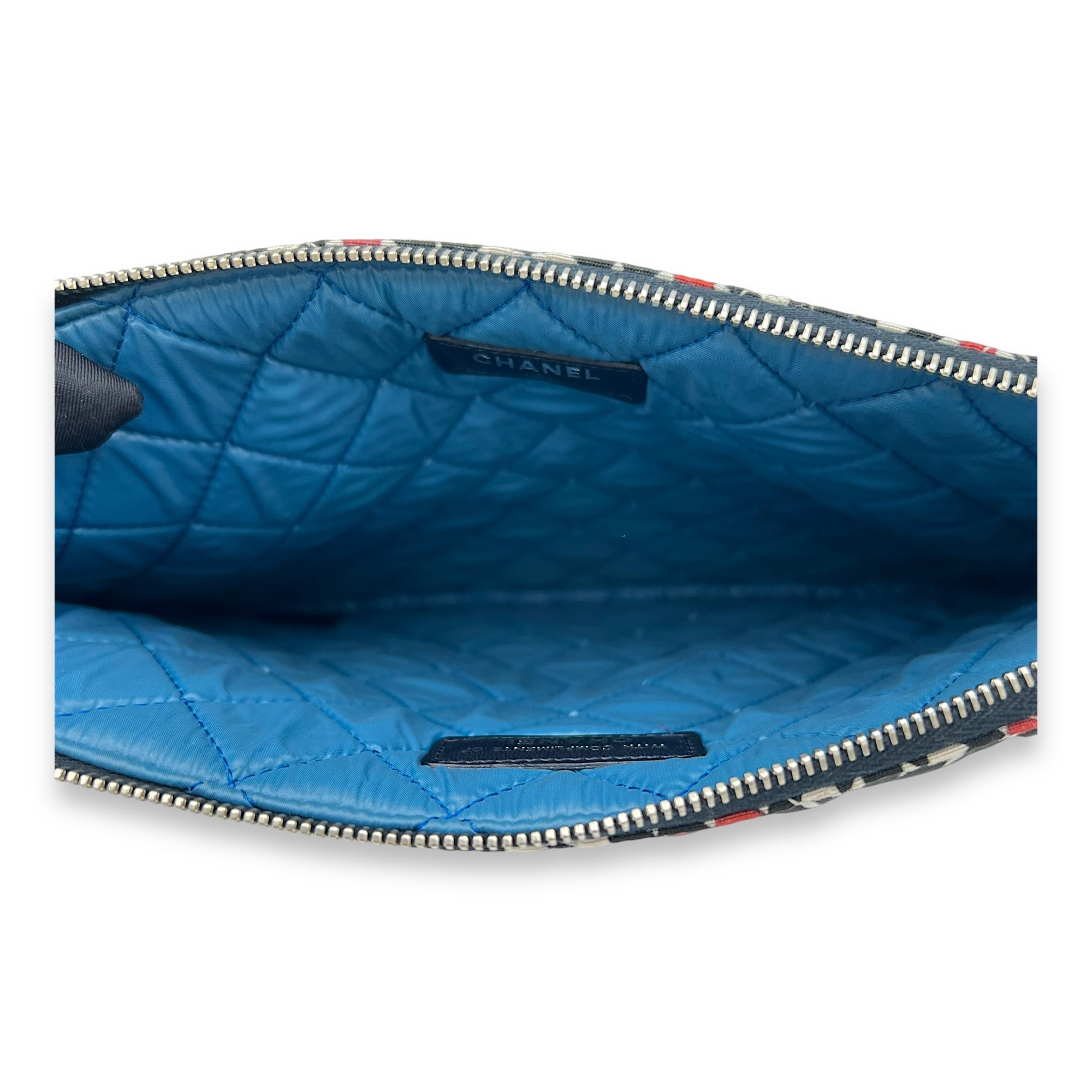 Quilted Printed Dubai Paris O Case Black Pouch in Fabric, Silver hardware - Image 7