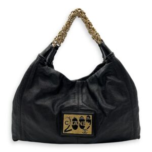 Paris- Moscow 2009 Black Shoulder Bag in Calfskin, Gold hardware