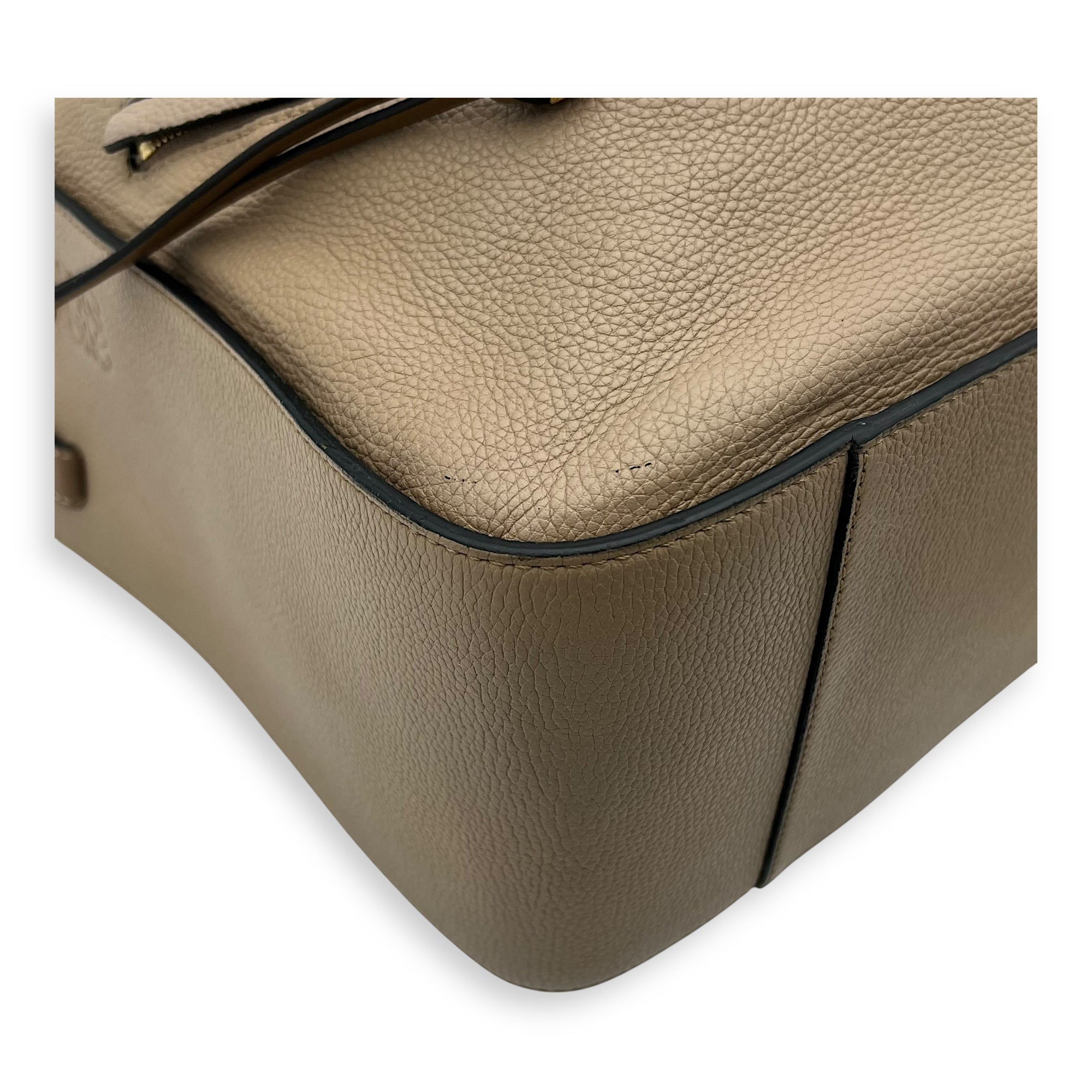 Hammock Small Beige Top Handle Bag in Calfskin, Gold hardware - Image 12