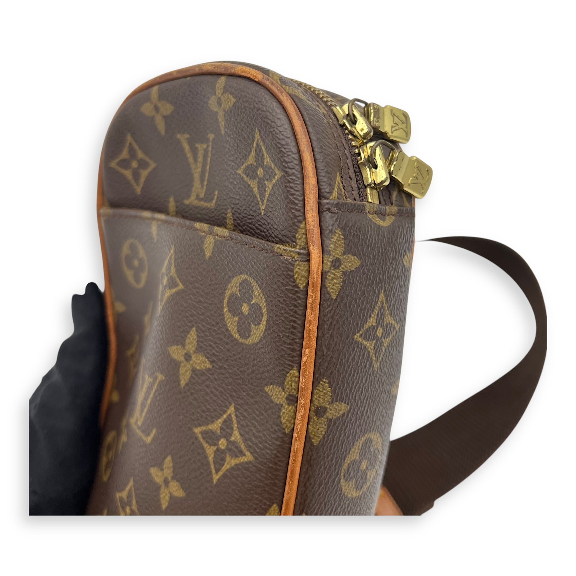 Pochette Gange Brown Belt Bag in Monogram Coated Canvas, Gold hardware - Image 9