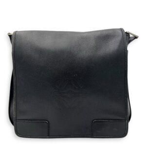 Vintage Crossbody Bag Black in Calfskin, Silver hardware