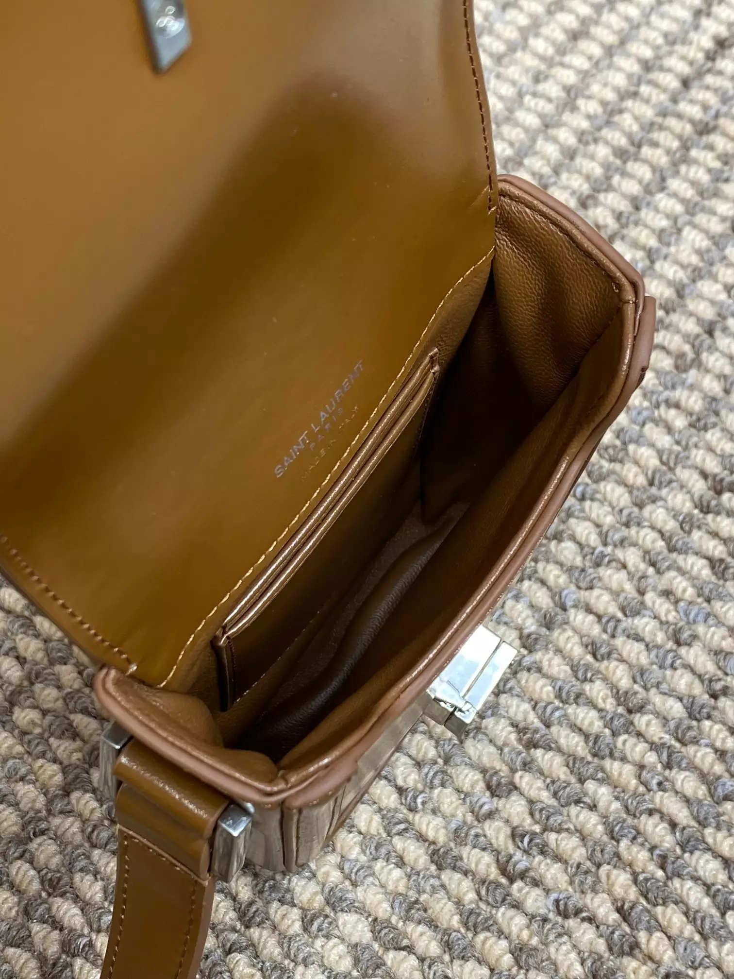 Solferino Mini in Fox Smooth Leather - YB067 - Repbags.ru - Image 9