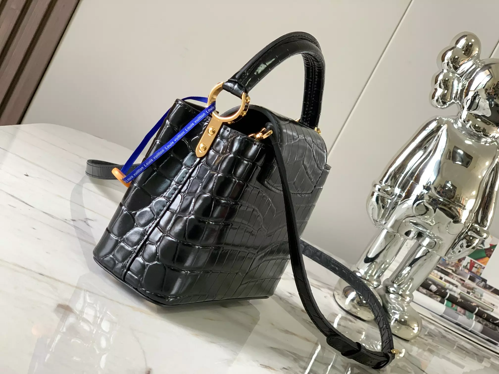 LV Capucines Mini Crocodilien Mat in Black - Repbags.is - Image 8