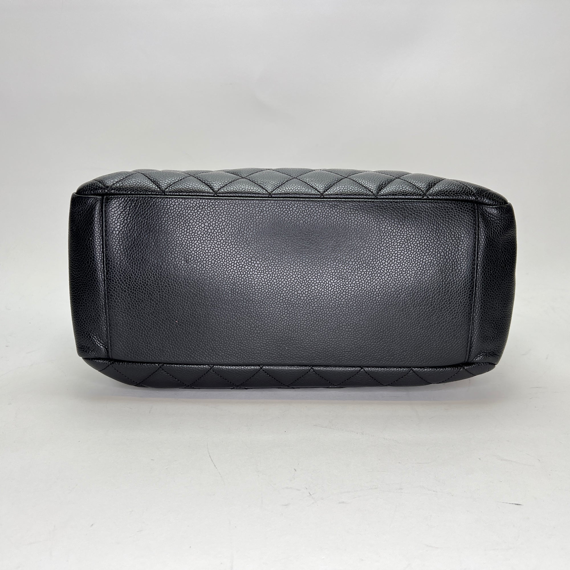 GST Black Tote Bag in Caviar Leather, Gold hardware - Image 5