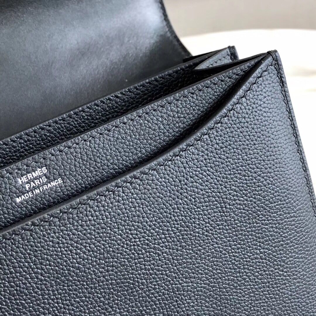 Hermes 2002 20cm Bag In Black Evercolor Calfskin - Image 9