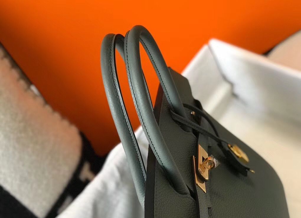 Hermes Birkin 35cm Bag In Vert Amande Clemence Leather GHW - Image 8