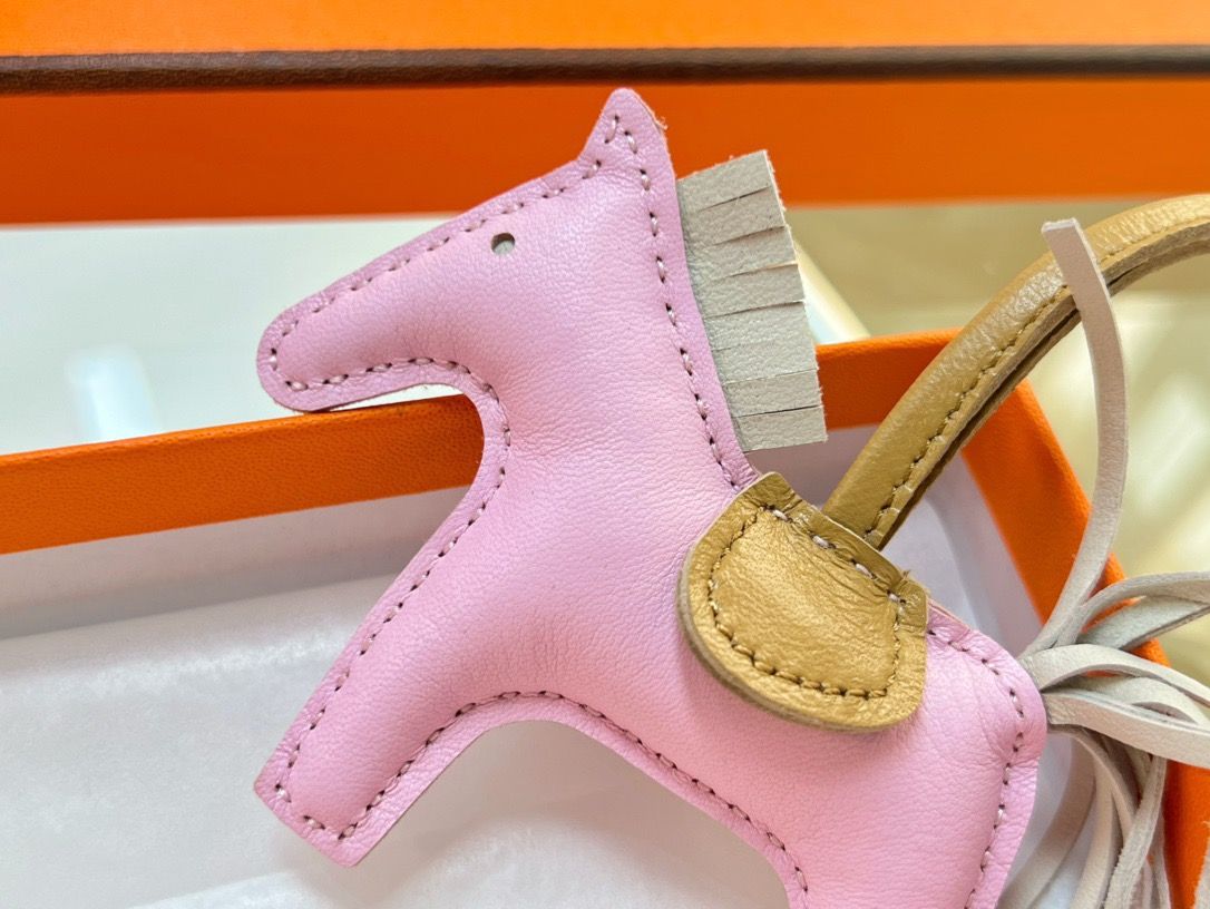 Hermes Rodeo PM Bag Charm in Pink/Chai/Craie Lambskin - Image 7