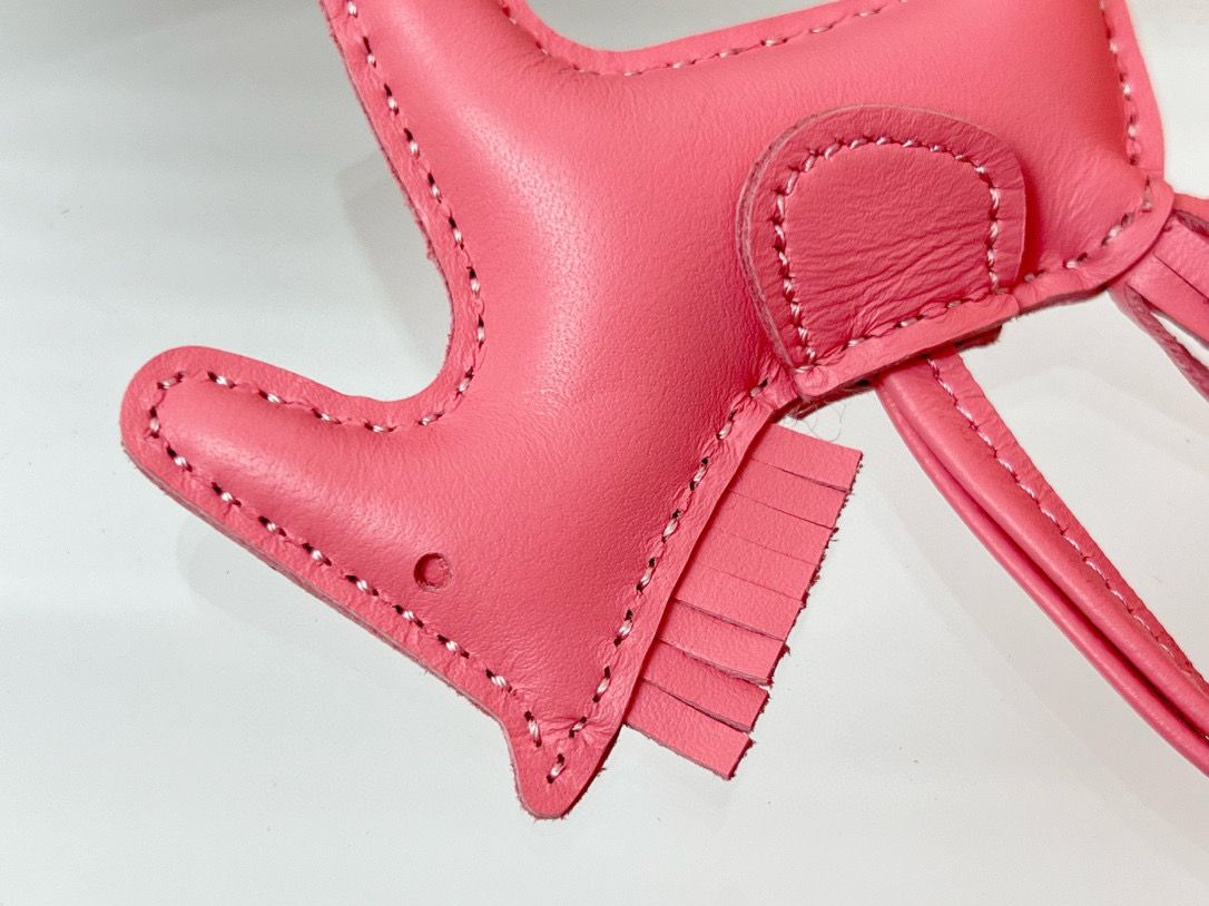 Hermes Rodeo PM Bag Charm in Rose Lipstick Lambskin - Image 6