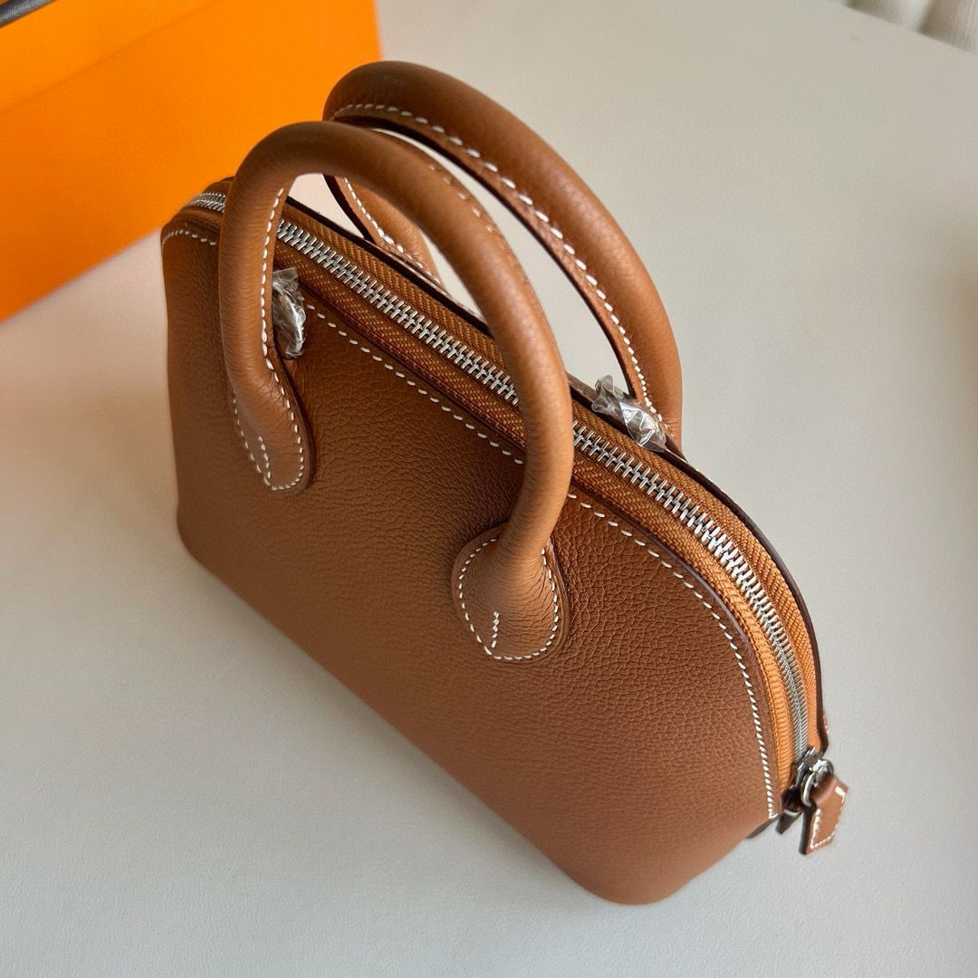 Hermes Bolide 1923 Mini Verso Handmade Bag in Gold Evercolor Calfskin - Image 4