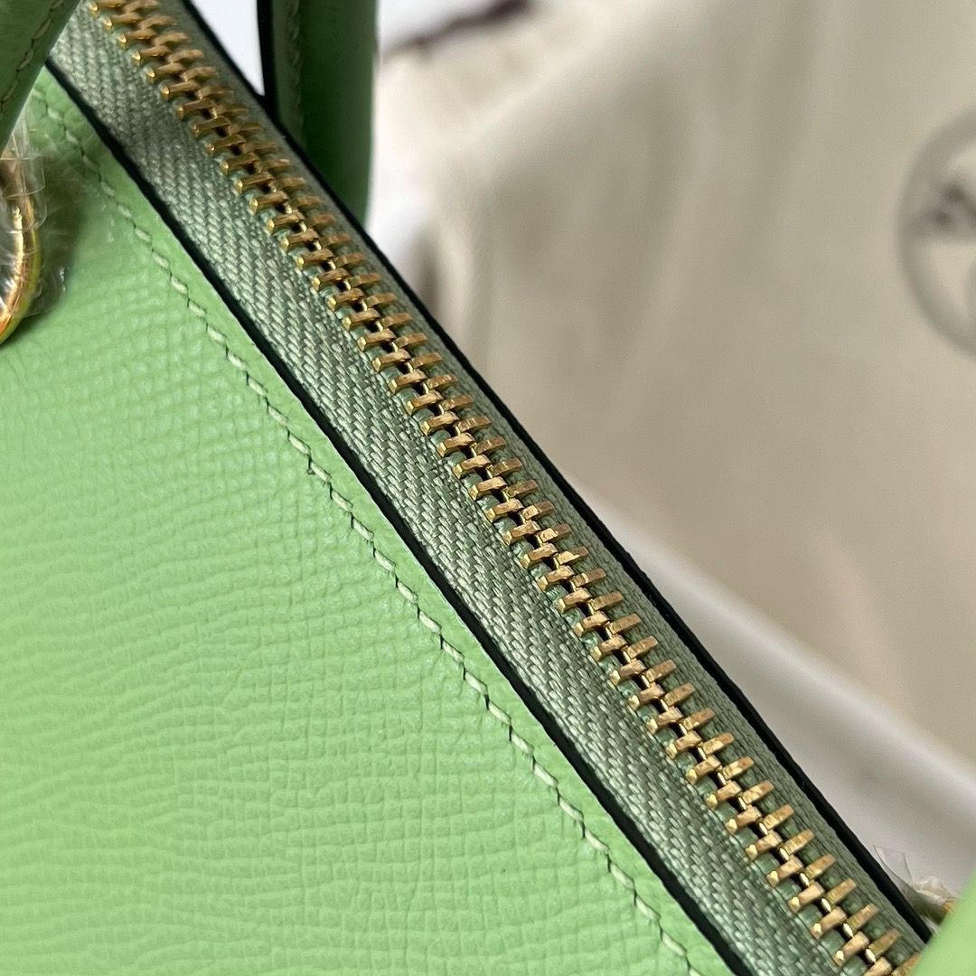 Hermes Bolide 1923 25 Handmade Bag In Vert Criquet Epsom Calfskin - Image 6