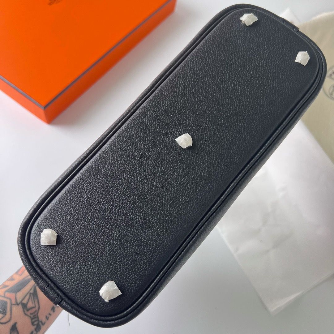 Hermes Bolide 1923 25 Handmade Bag In Black Evercolor Calfskin - Image 8