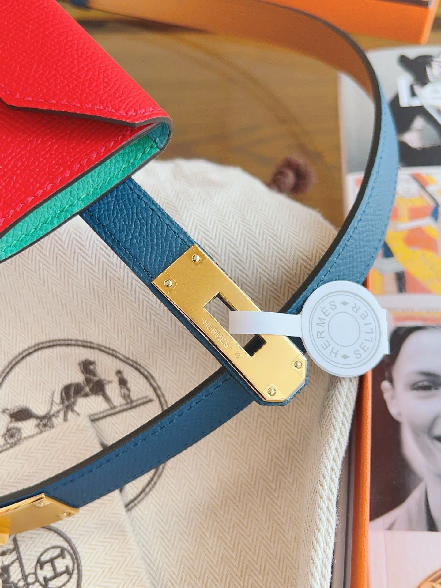 Hermes Kelly Pocket 18 Belt in Cobalt and Red Epsom Calfkin - Image 8