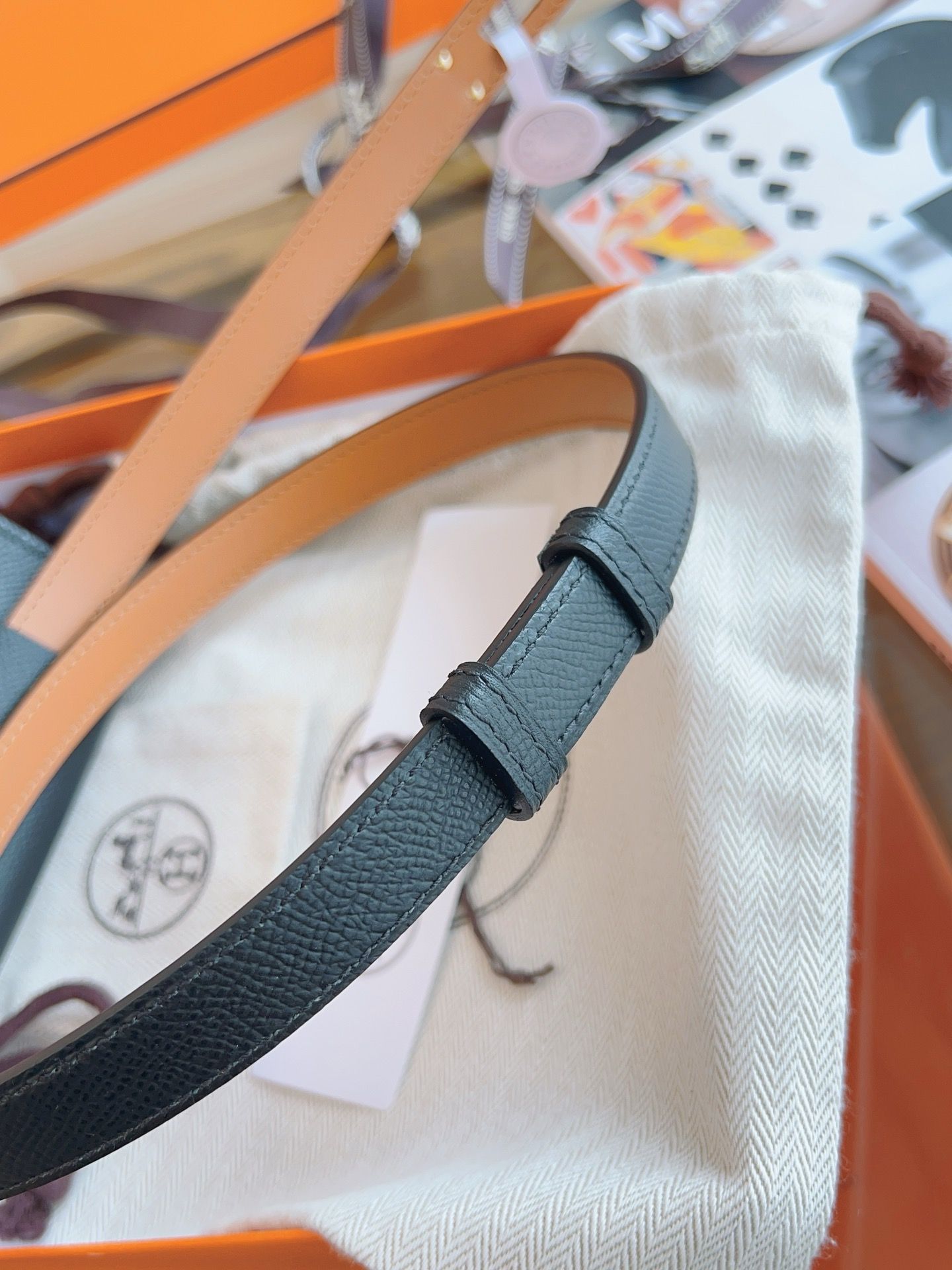 Hermes Kelly Pocket 18 Belt in Black Epsom Calfkin - Image 8