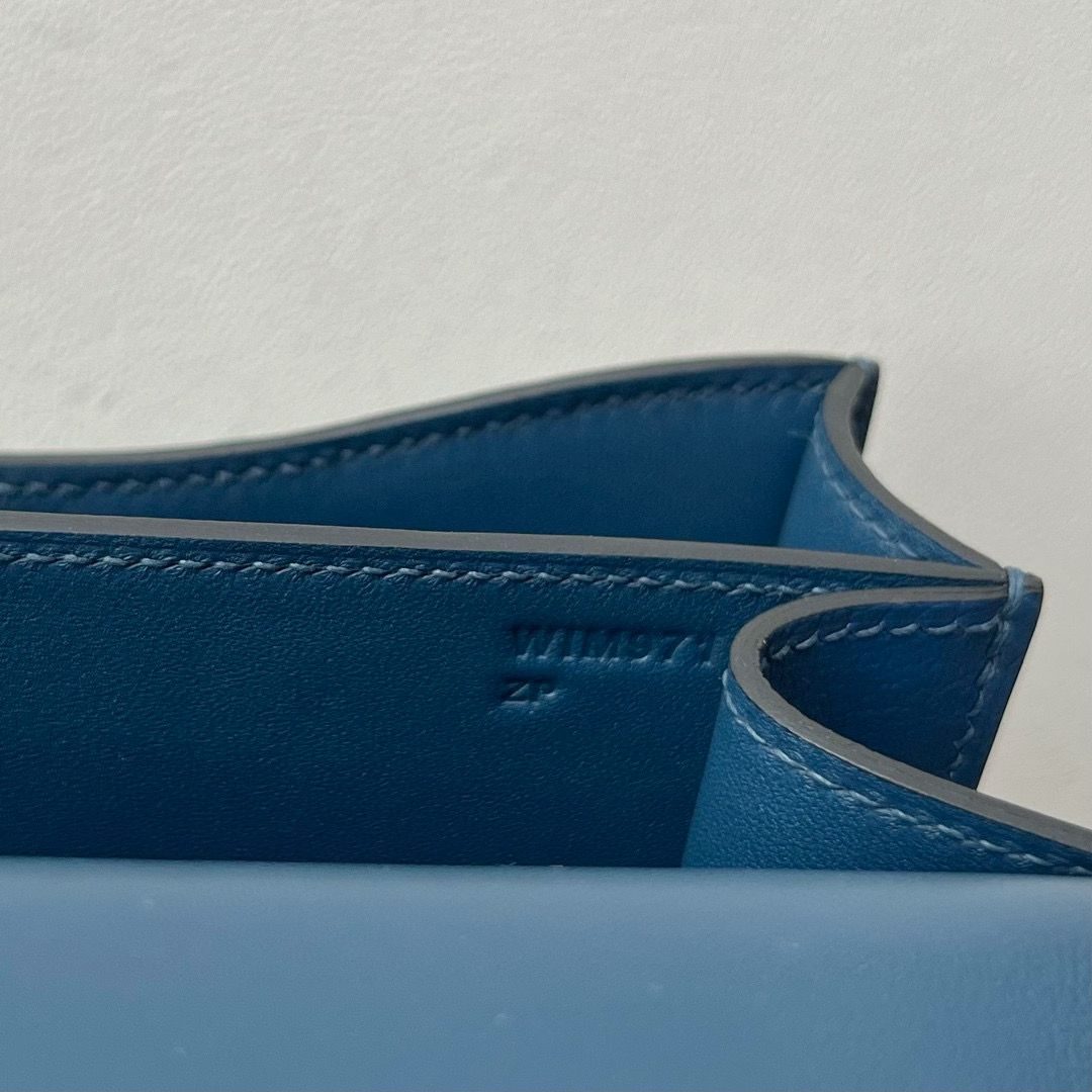 Hermes Constance 18 Handmade Bag in Bright Blue Chevre Mysore Leather - Image 5