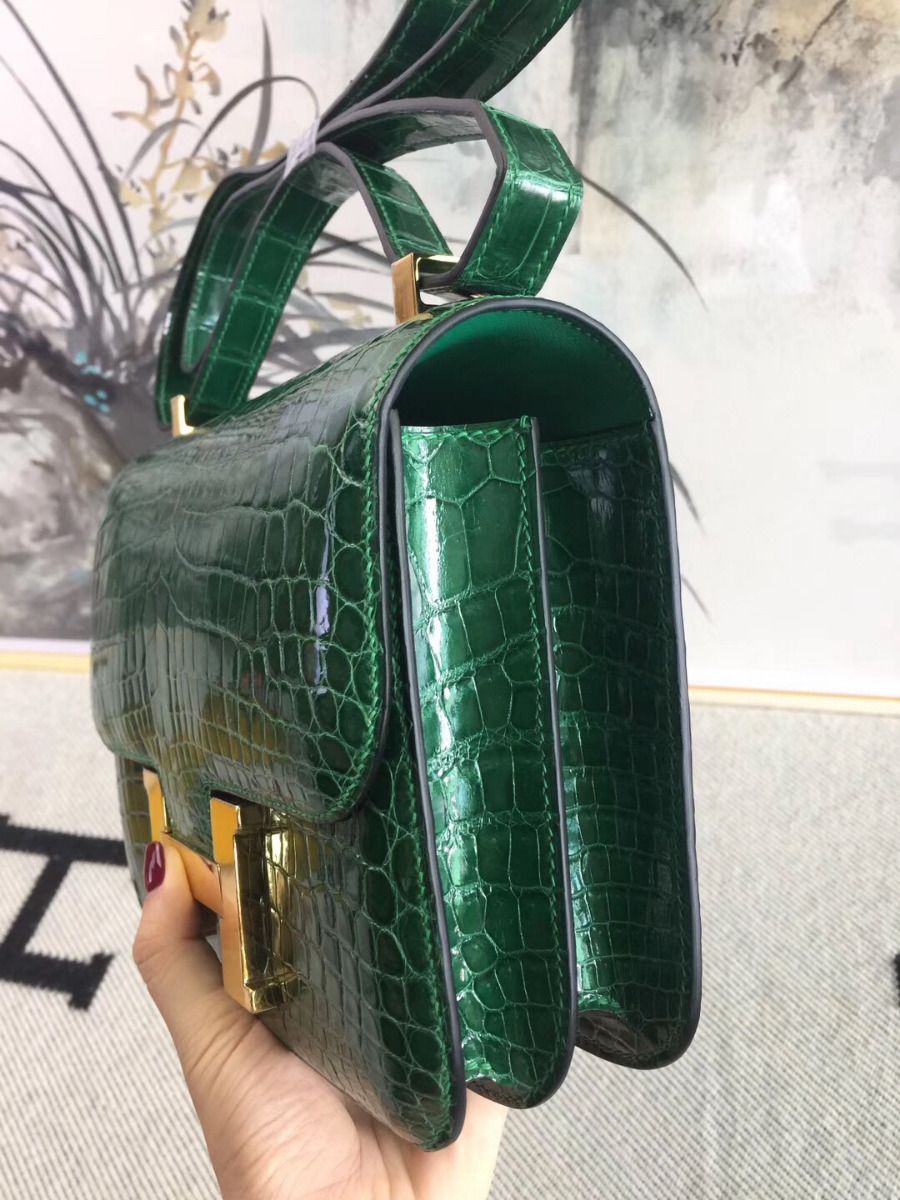 Hermes Constance 24 Handmade Bag In Green Niloticus Crocodile - Image 9