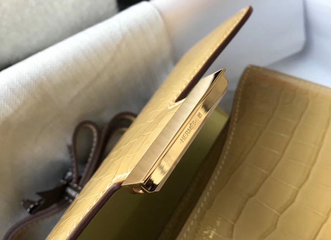Hermes Constance 24cm Bag In Jaune Poussin Embossed Crocodile - Image 7